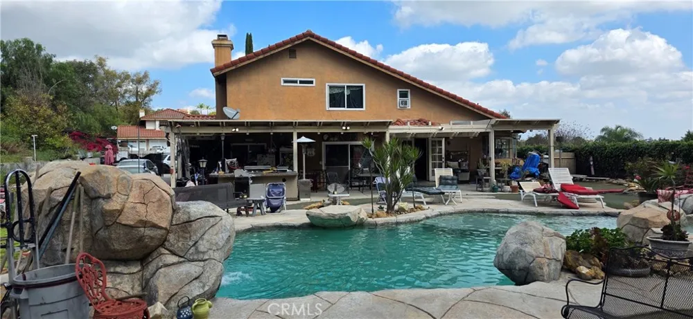 12 Franciscan Place Phillips Ranch, CA 91766