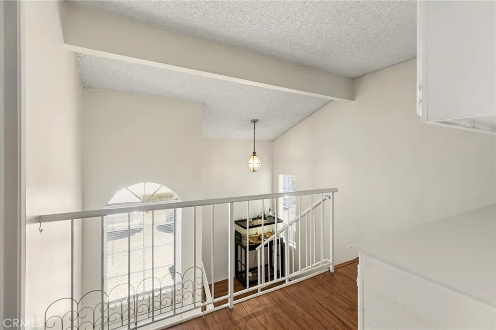 11545 Honeyglen Pacoima, CA 91331