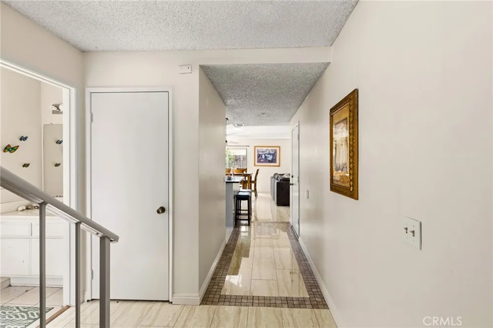 11545 Honeyglen Pacoima, CA 91331