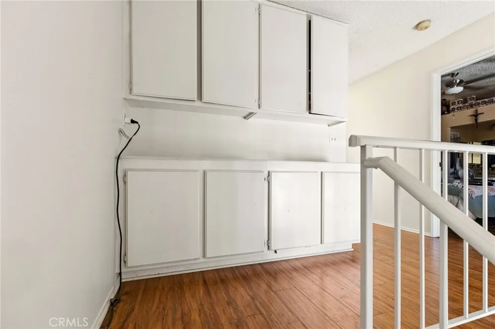 11545 Honeyglen Pacoima, CA 91331
