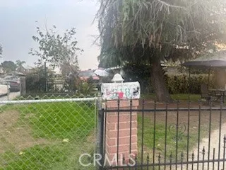 618 Bates Avenue Bakersfield, CA 93307