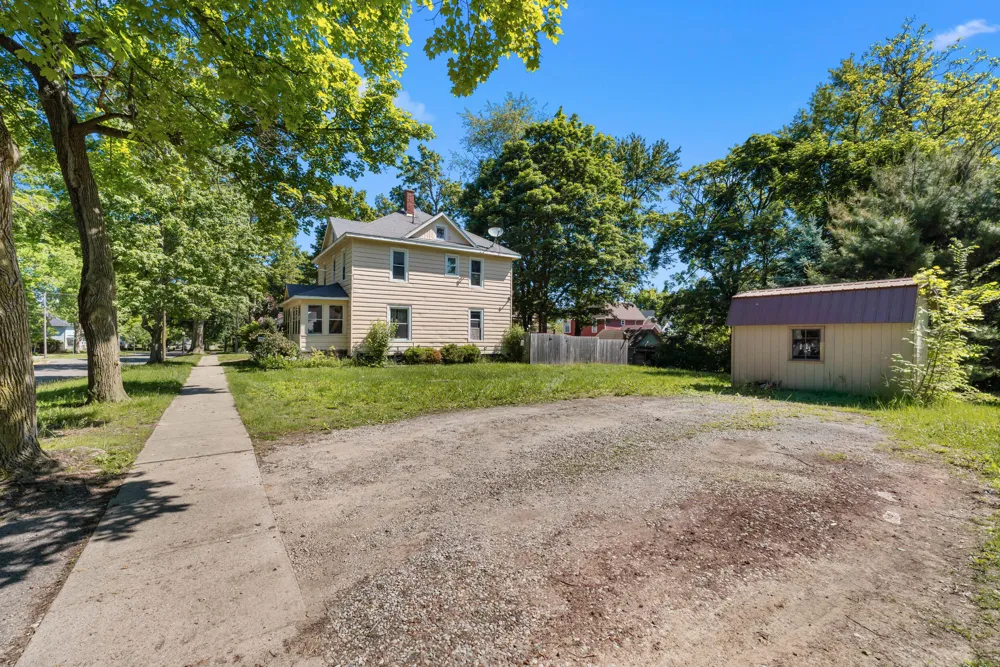 119 S Manning Street Hillsdale City, MI 49242