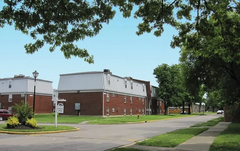 15491 401 Douglas Park Other, KY 40214