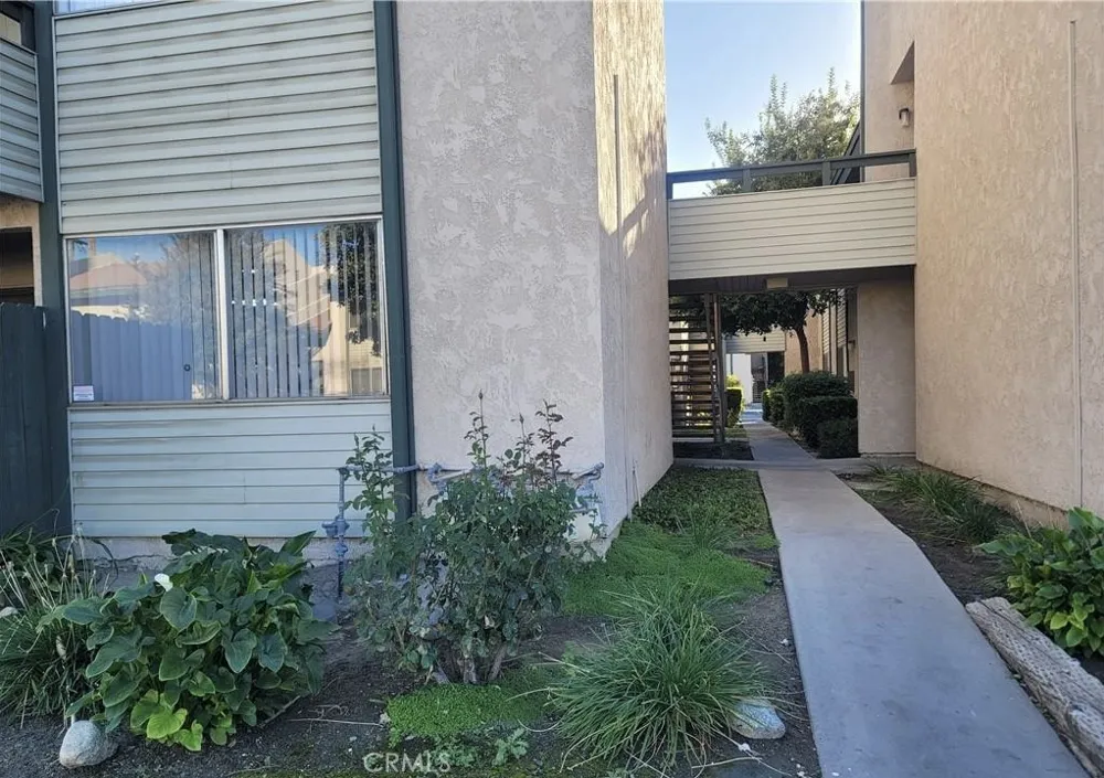 2255 Cahuilla #55 Colton, CA 92324