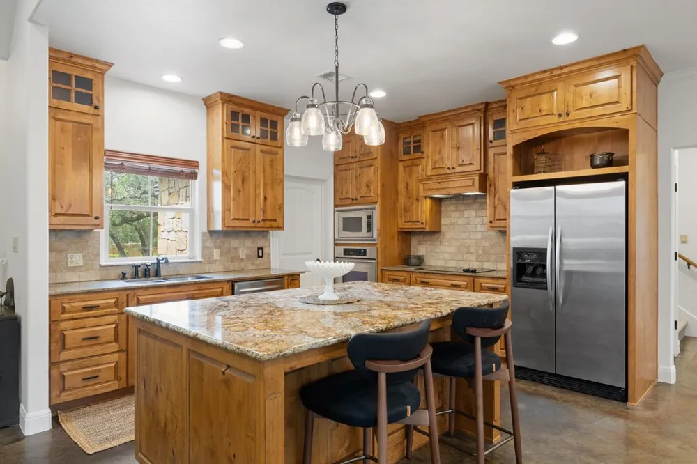 101 Winding Oak Drive Johnson City, TX 78636