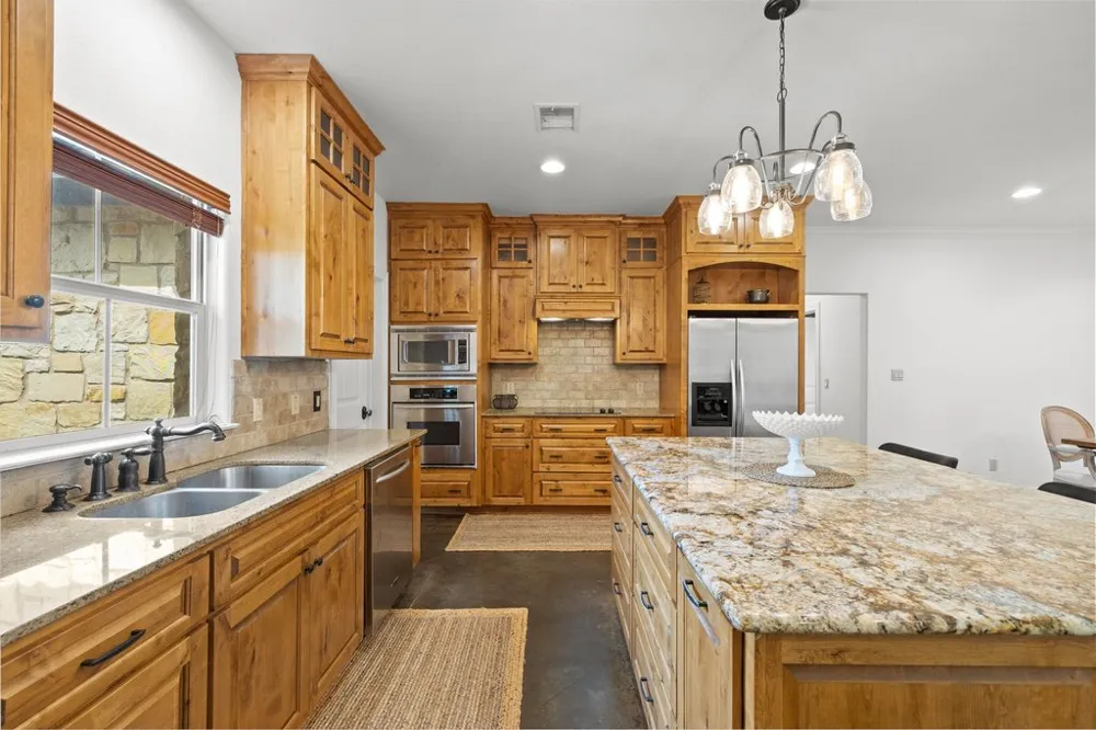101 Winding Oak Drive Johnson City, TX 78636
