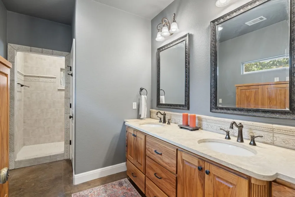 101 Winding Oak Drive Johnson City, TX 78636