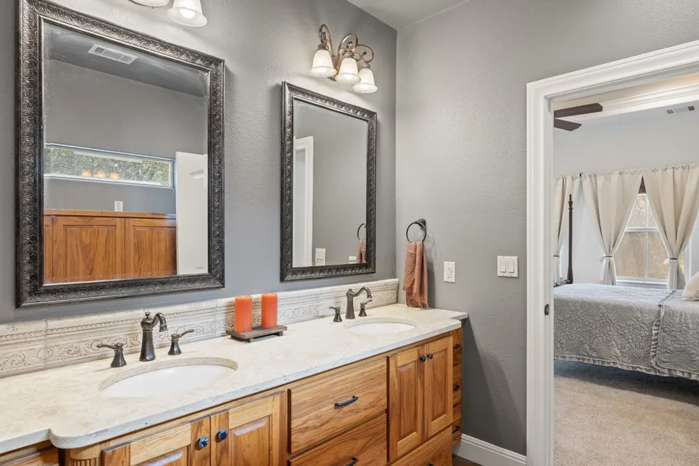 101 Winding Oak Drive Johnson City, TX 78636