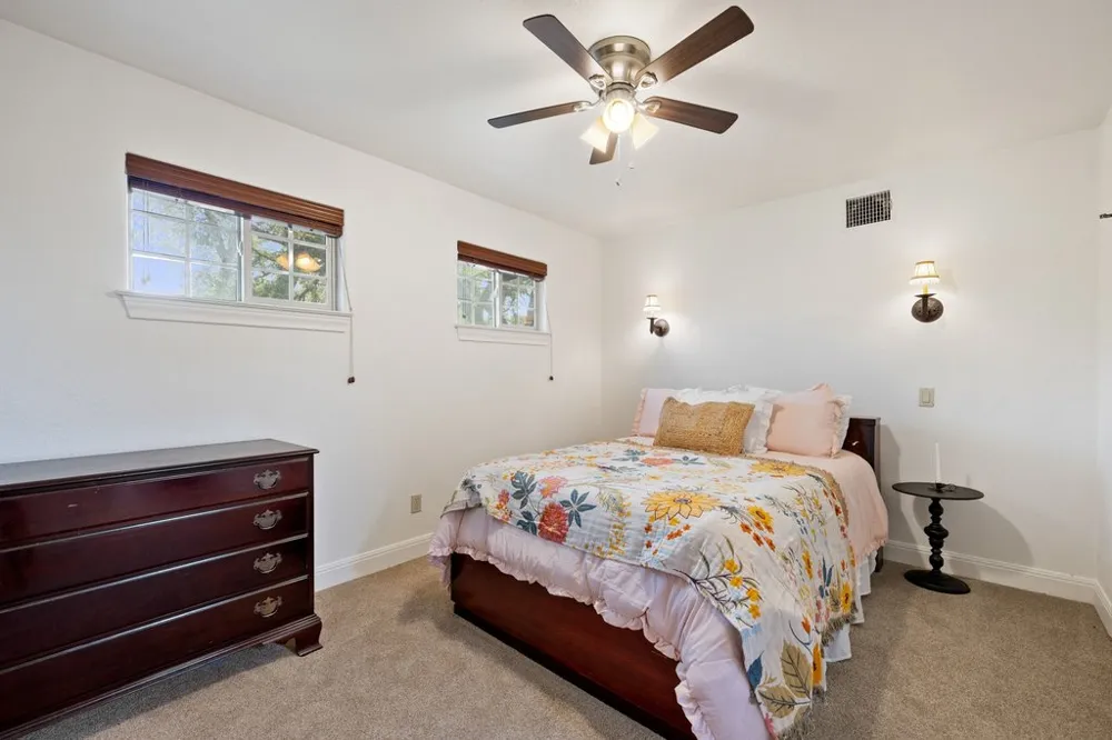 101 Winding Oak Drive Johnson City, TX 78636