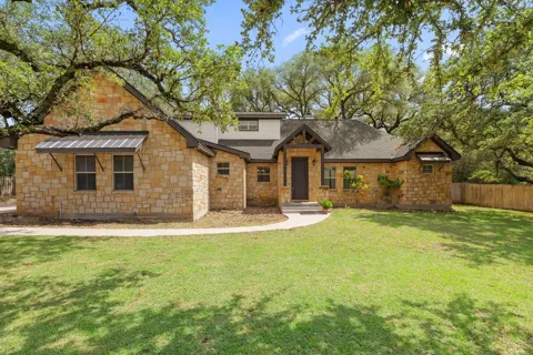 101 Winding Oak Drive