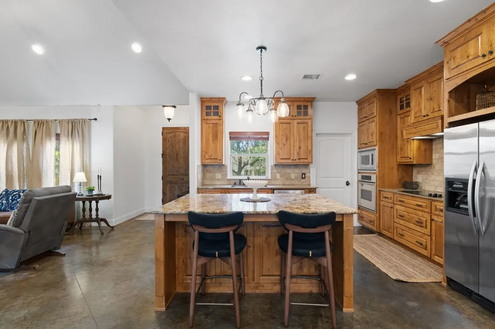 101 Winding Oak Drive Johnson City, TX 78636