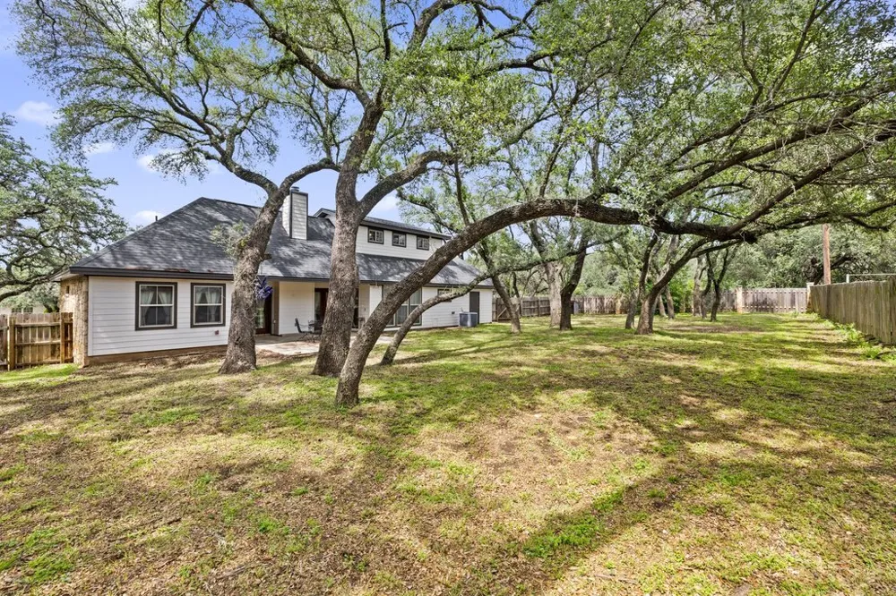 101 Winding Oak Drive Johnson City, TX 78636