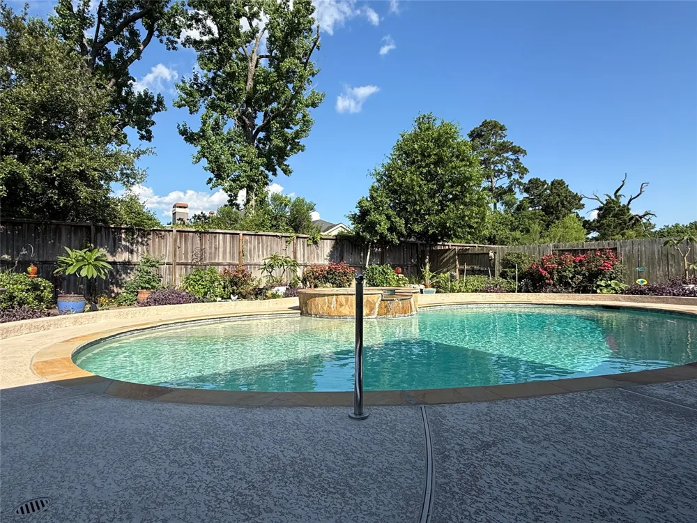 2336 Hagerman Road Conroe, TX 77384