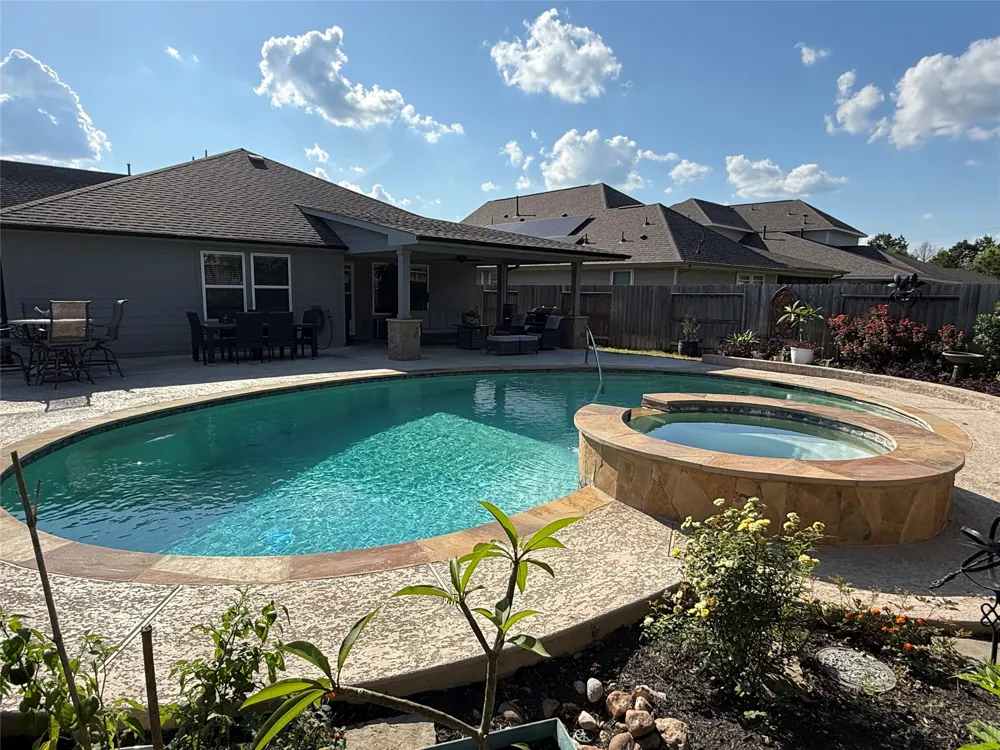 2336 Hagerman Road Conroe, TX 77384