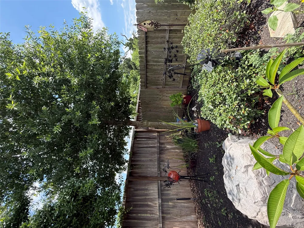 2336 Hagerman Road Conroe, TX 77384