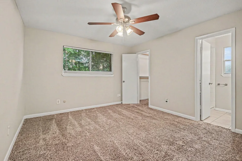 1917 Coupland Drive La Porte, TX 77571
