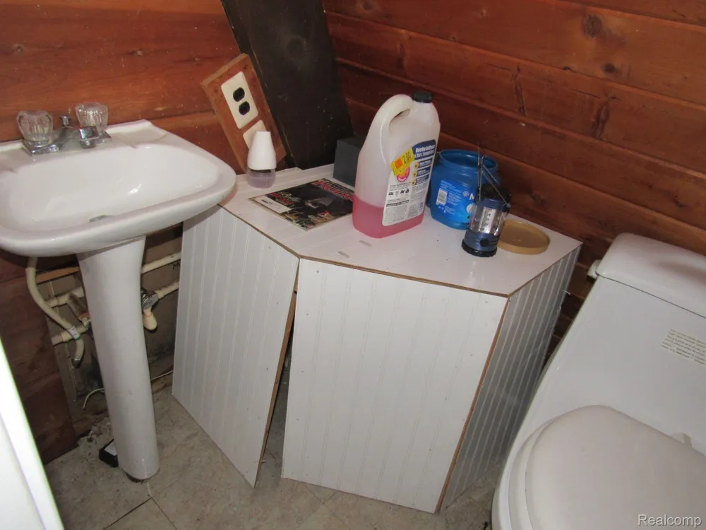 5892 WOODLAND DRIVE Surrey Township, MI 48632