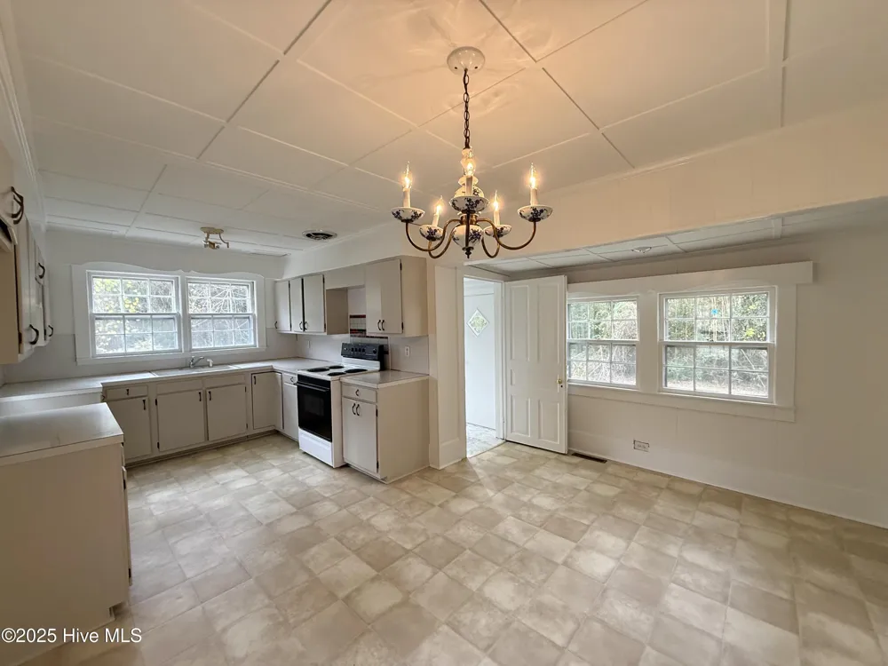 25960 Us 264 Highway E Pantego, NC 27860
