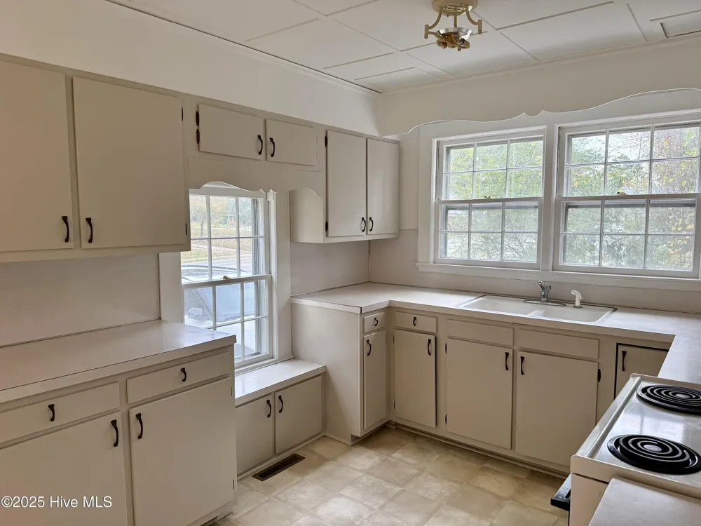25960 Us 264 Highway E Pantego, NC 27860
