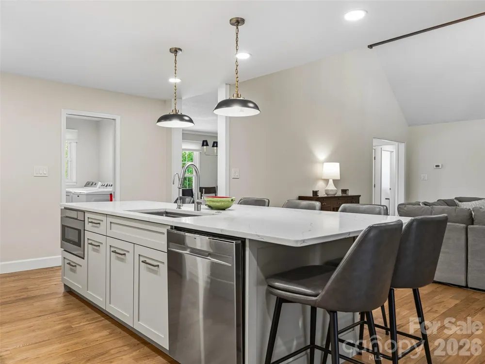 18 High Bluff Drive Weaverville, NC 28787