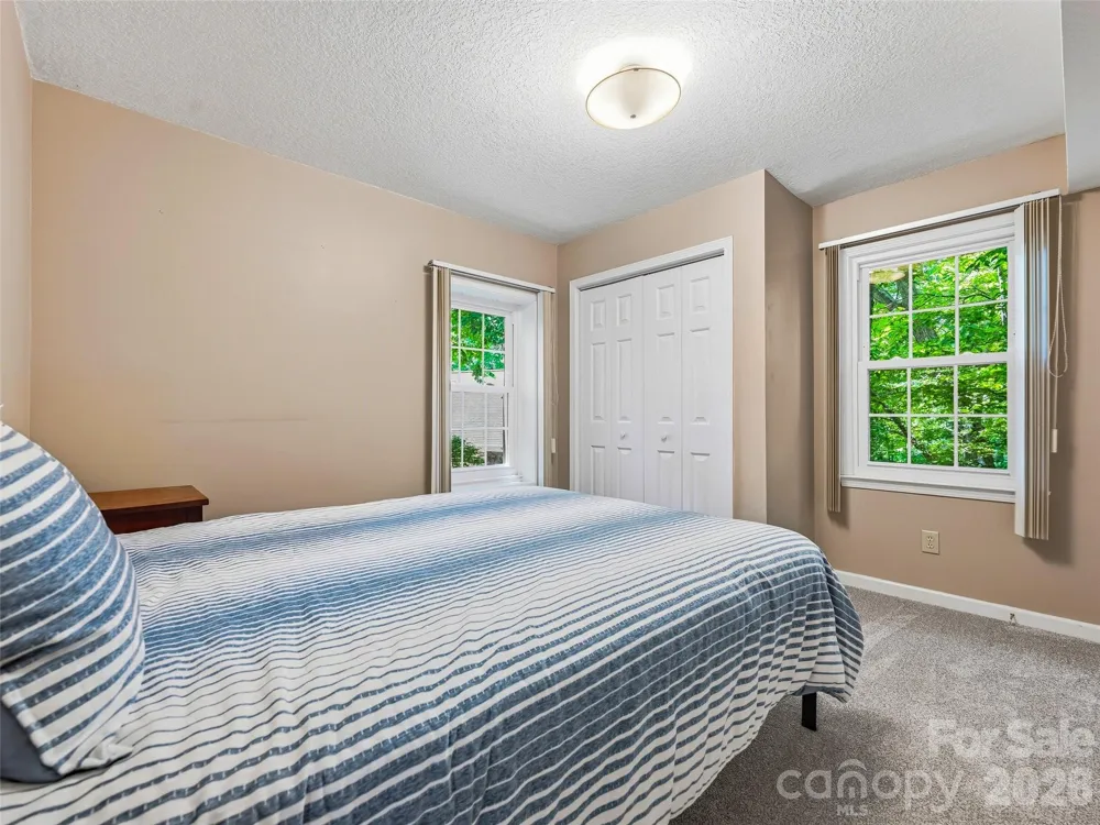 18 High Bluff Drive Weaverville, NC 28787