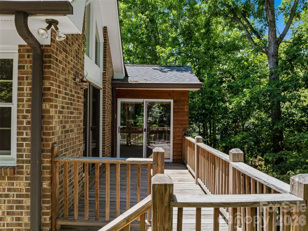 18 High Bluff Drive Weaverville, NC 28787