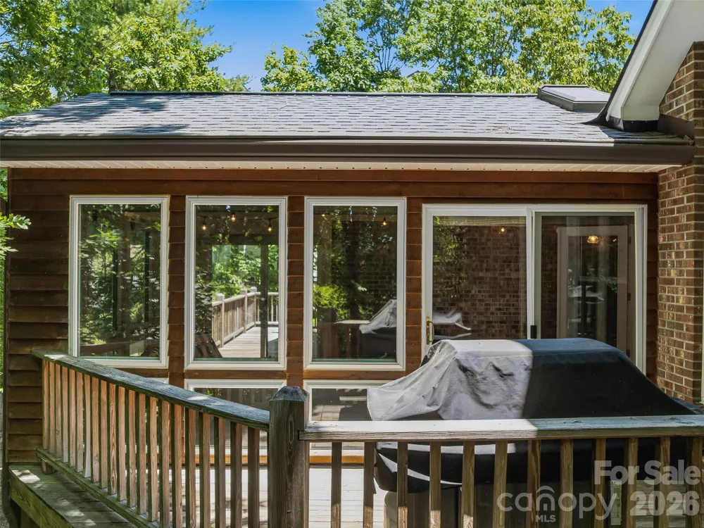 18 High Bluff Drive Weaverville, NC 28787