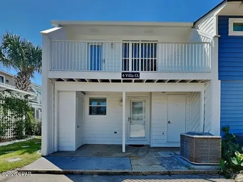 4 Villa Court