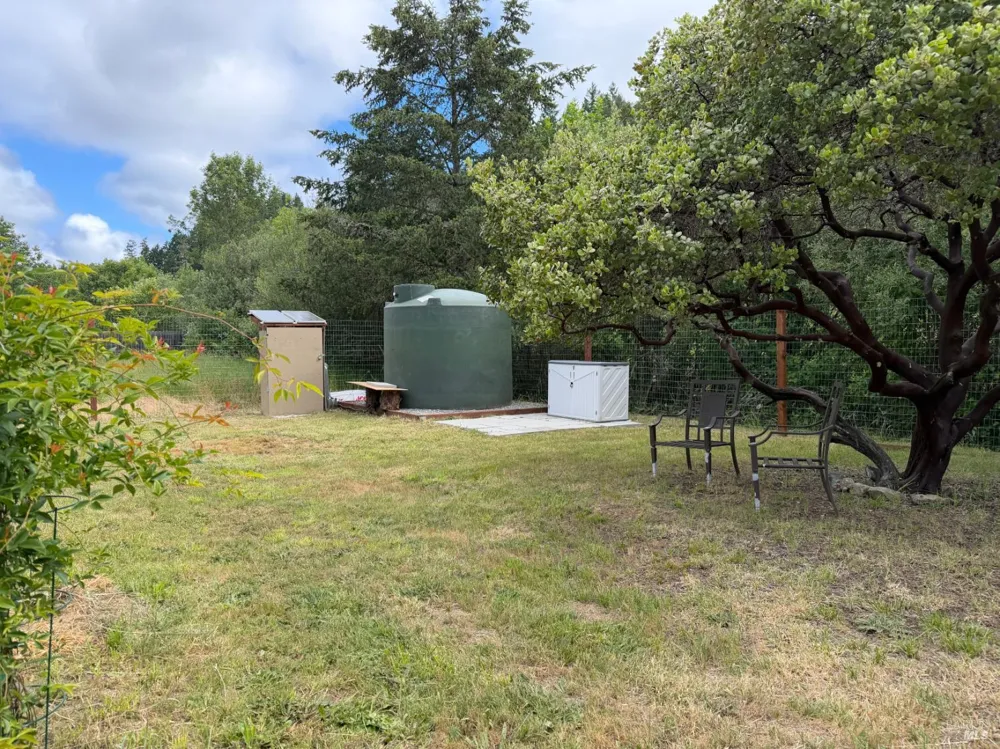 25284 Madrone Drive Willits, CA 95490