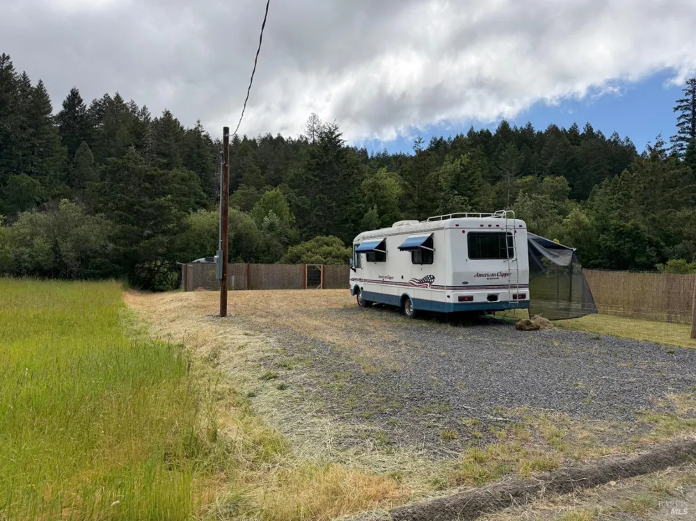 25284 Madrone Drive Willits, CA 95490