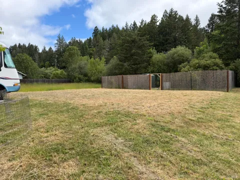 25284 Madrone Drive