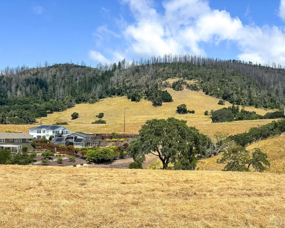 5757 Futura Way Santa Rosa, CA 95409