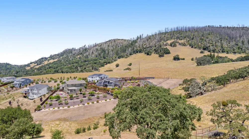 5757 Futura Way Santa Rosa, CA 95409