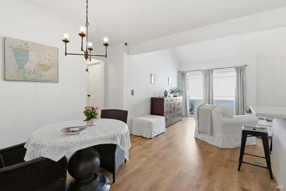 152 Larkspur Plaza Drive Larkspur, CA 94939
