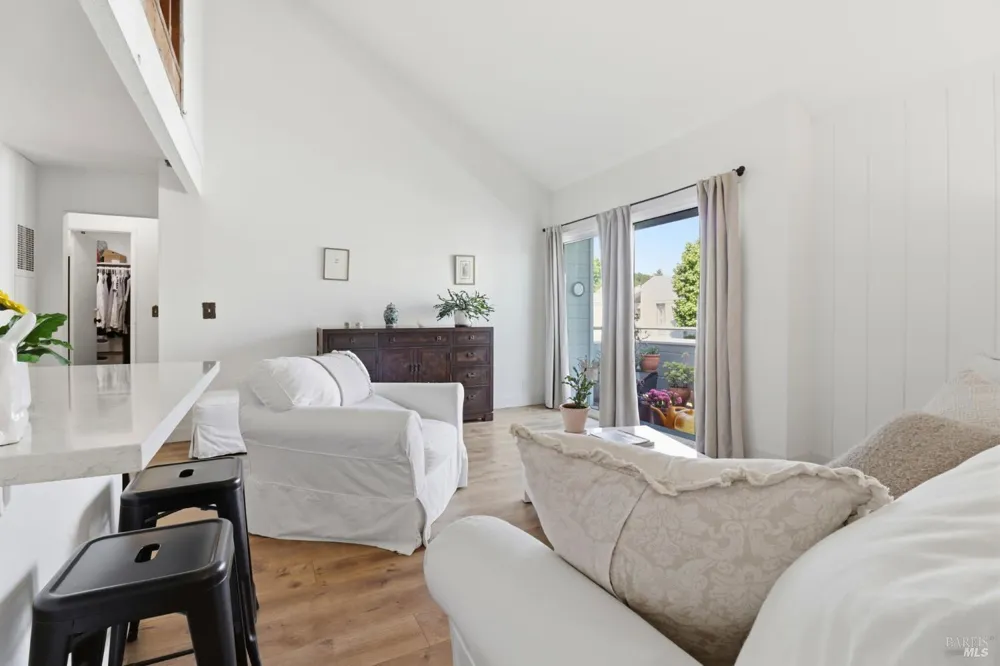 152 Larkspur Plaza Drive Larkspur, CA 94939