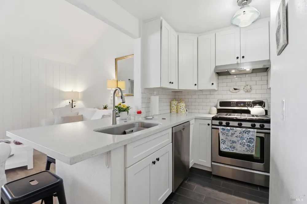 152 Larkspur Plaza Drive Larkspur, CA 94939