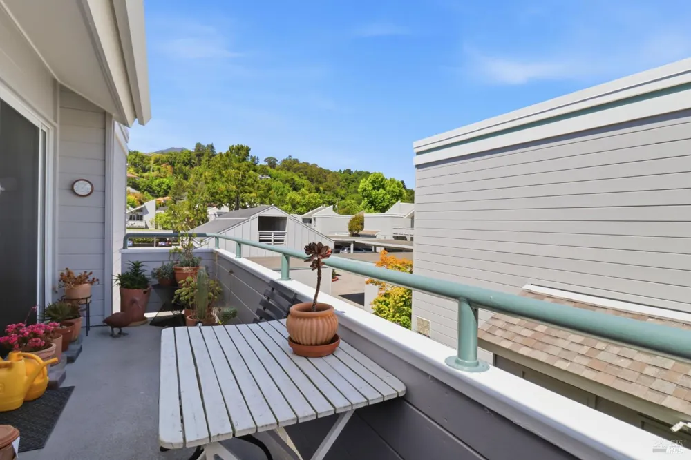 152 Larkspur Plaza Drive Larkspur, CA 94939