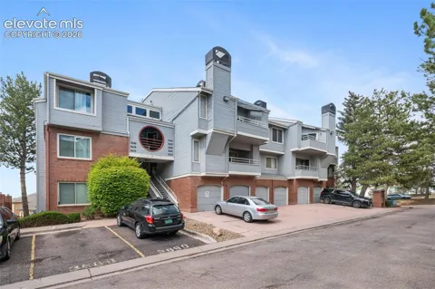 3700 Iguana Drive