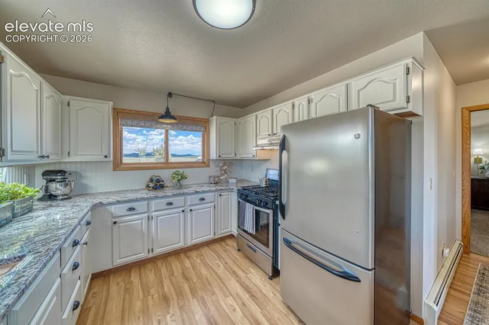 895 Acorn Road Cotopaxi, CO 81223