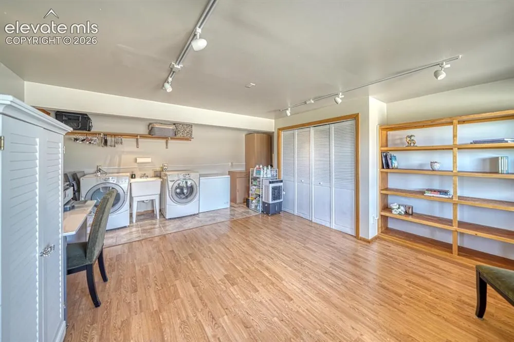 895 Acorn Road Cotopaxi, CO 81223