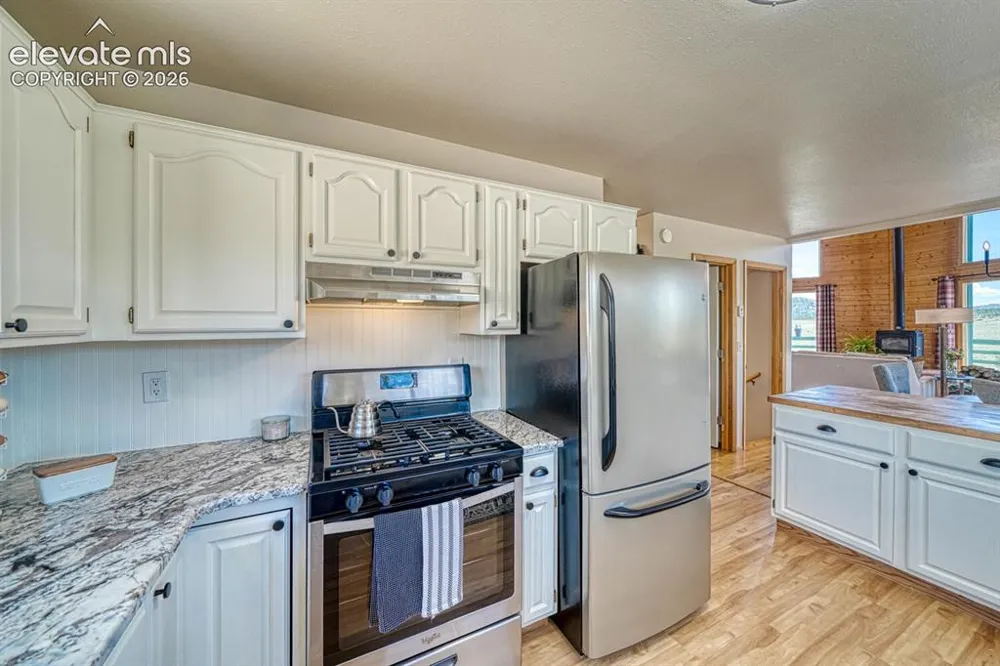 895 Acorn Road Cotopaxi, CO 81223