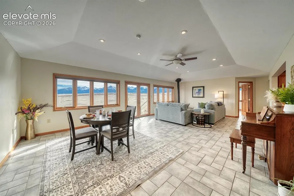 75 Muirfield Drive Westcliffe, CO 81252