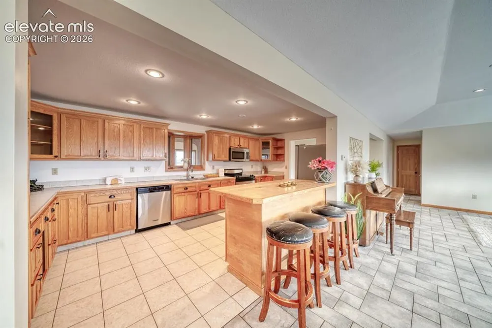 75 Muirfield Drive Westcliffe, CO 81252