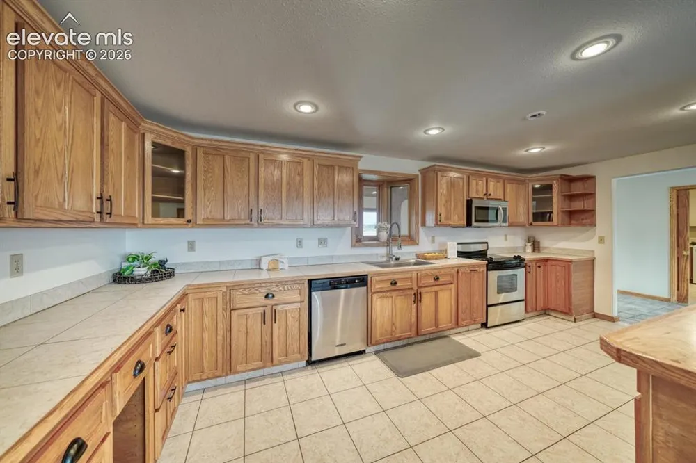 75 Muirfield Drive Westcliffe, CO 81252