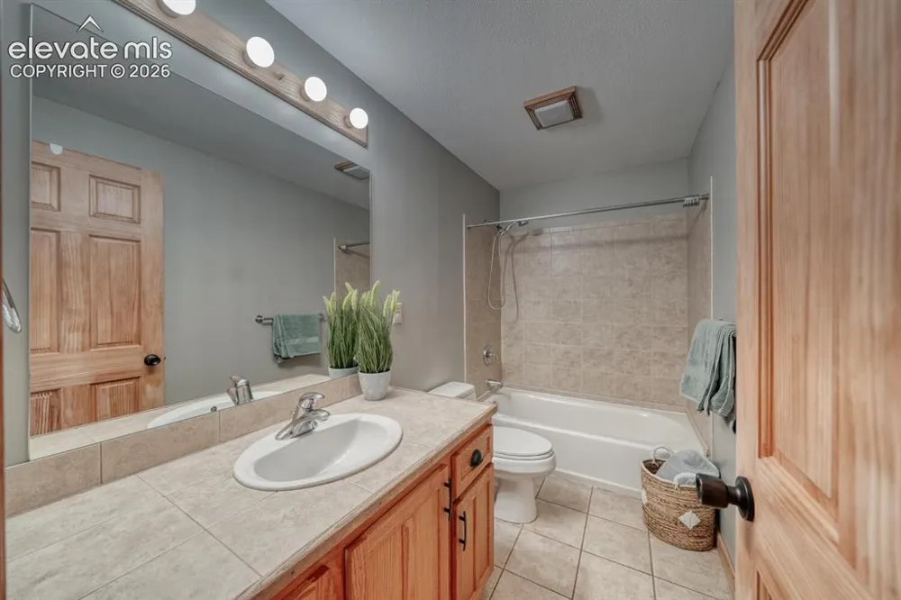 75 Muirfield Drive Westcliffe, CO 81252