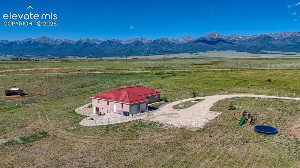 75 Muirfield Drive Westcliffe, CO 81252