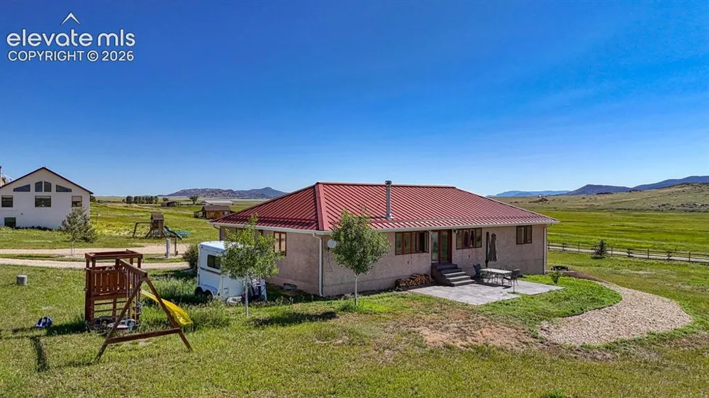 75 Muirfield Drive Westcliffe, CO 81252
