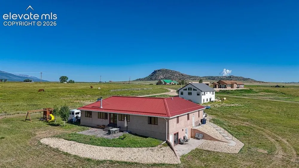 75 Muirfield Drive Westcliffe, CO 81252
