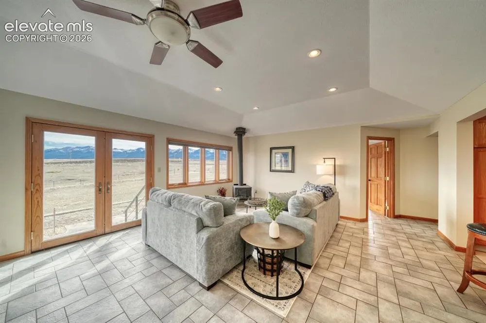 75 Muirfield Drive Westcliffe, CO 81252