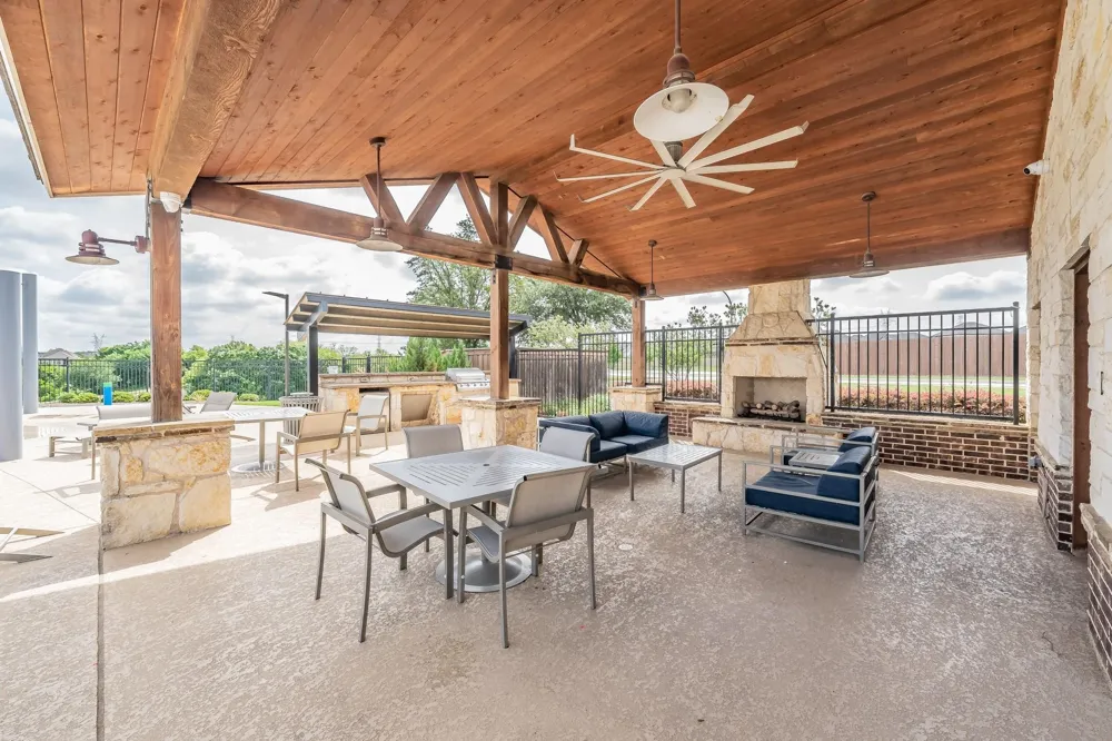 4521 Lakeside Hollow Street Fort Worth, TX 76262